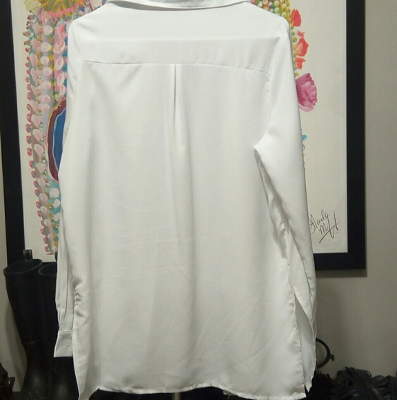 🆕NWOT Boohoo Ultra White Silky Maternity Top🆕 - Picture 5 of 7